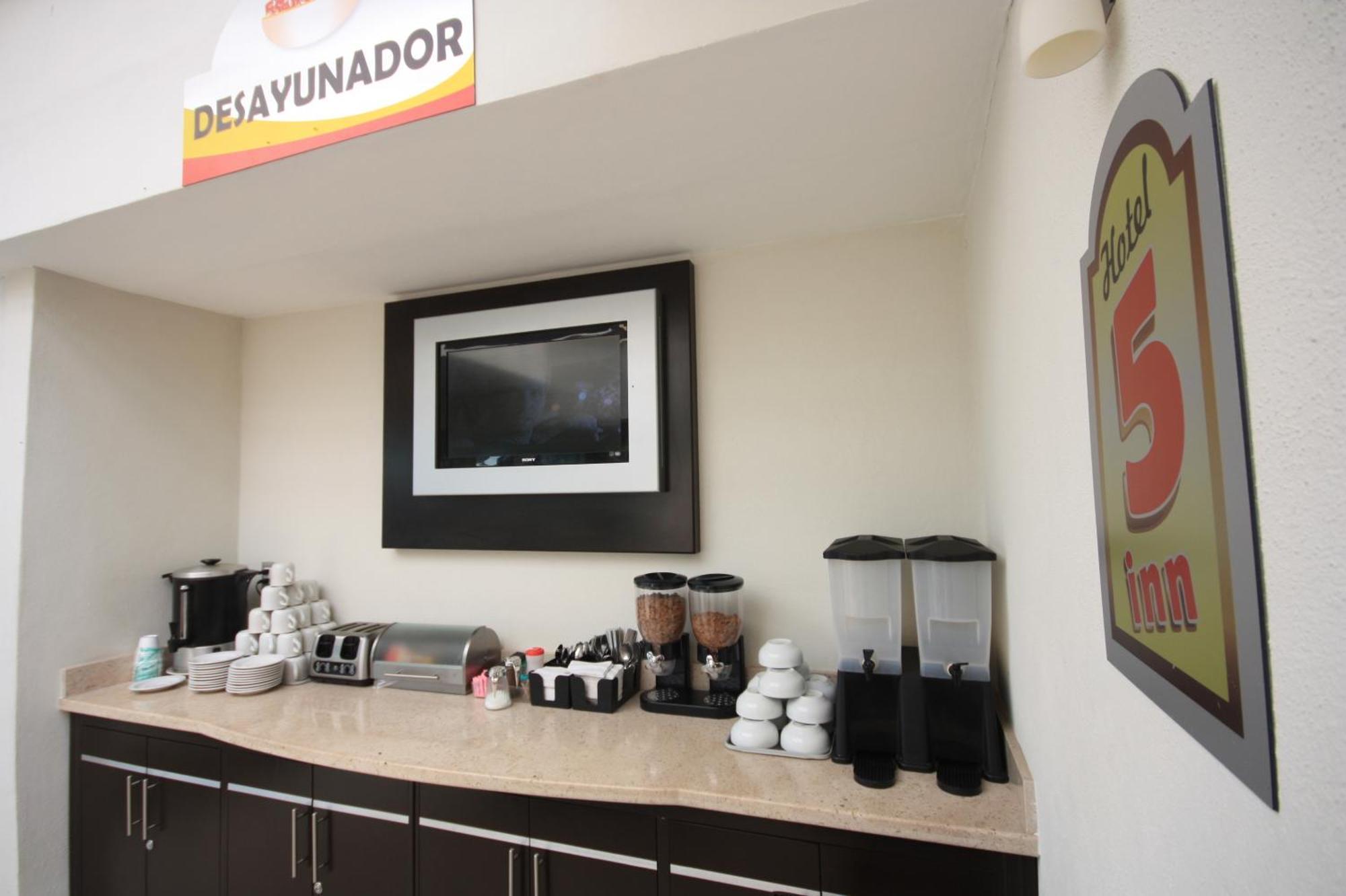 Hotel 5 Inn Silao Εξωτερικό φωτογραφία