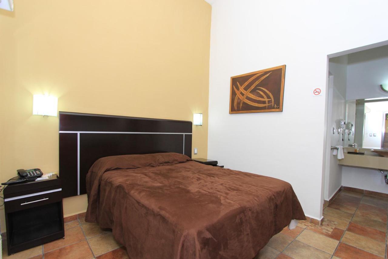 Hotel 5 Inn Silao Εξωτερικό φωτογραφία